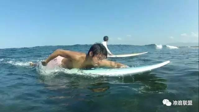 逃离宝船